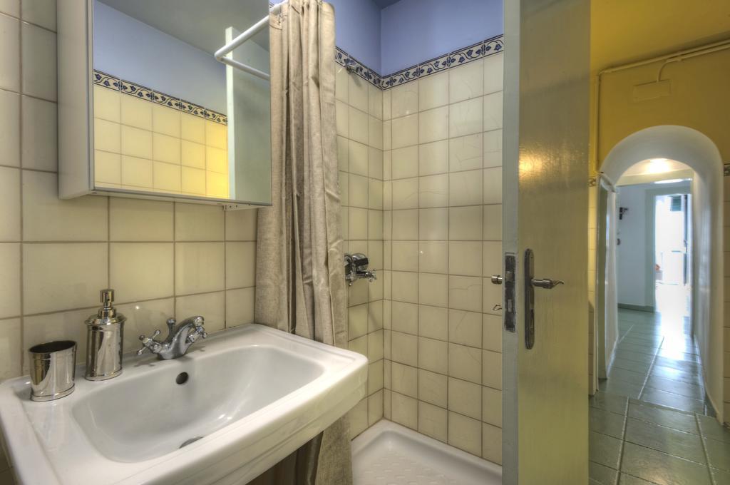 Stay Local In Alfama! Alice Central Home, Near River Lisboa Екстериор снимка