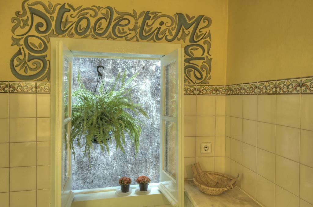 Stay Local In Alfama! Alice Central Home, Near River Lisboa Екстериор снимка