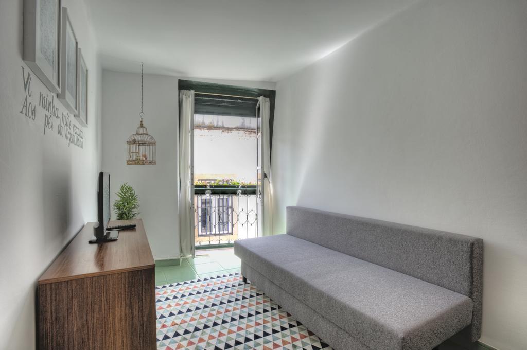 Stay Local In Alfama! Alice Central Home, Near River Lisboa Екстериор снимка